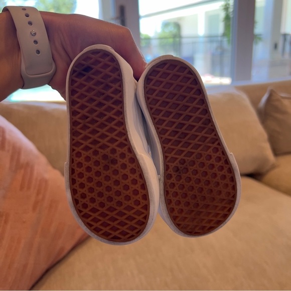Vans White Kids Dress Shoes - Picture 5 of 6